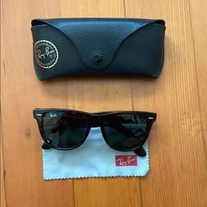 Ray-Ban Wayfarer- RB2140 902. 54-18. Larger frame.